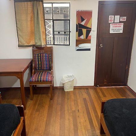 El Jardin Escondido Party Hostel 巴尼奥斯 外观 照片