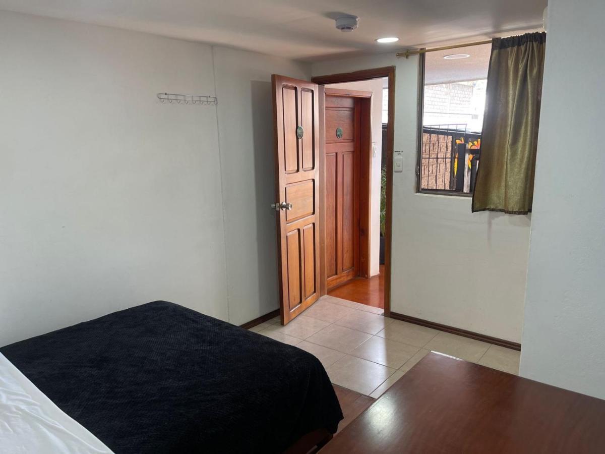 El Jardin Escondido Party Hostel 巴尼奥斯 外观 照片