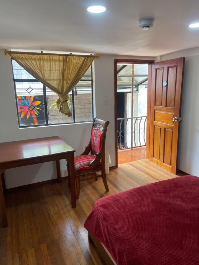 El Jardin Escondido Party Hostel 巴尼奥斯 外观 照片