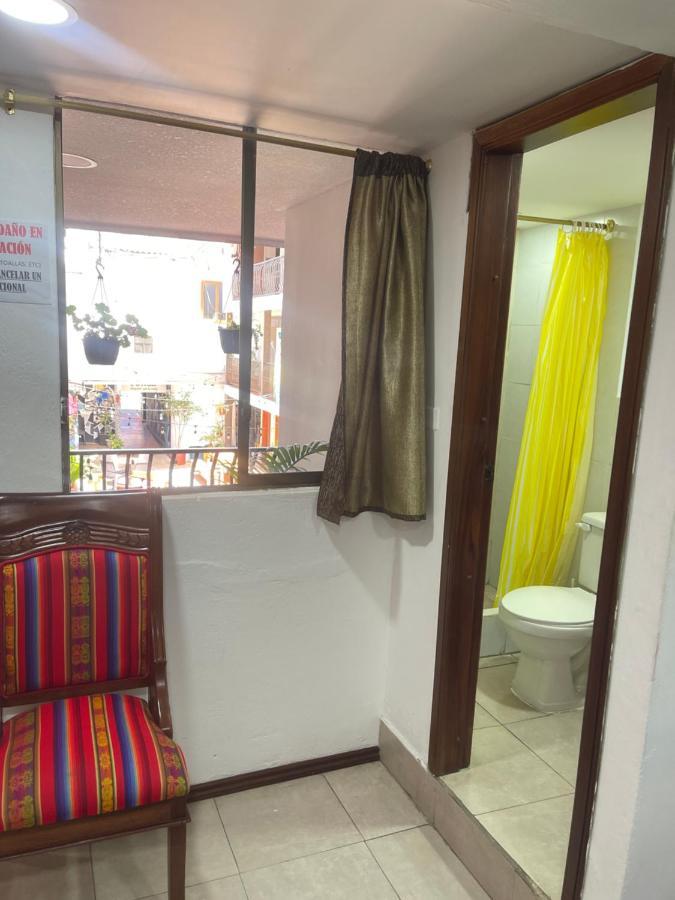 El Jardin Escondido Party Hostel 巴尼奥斯 外观 照片